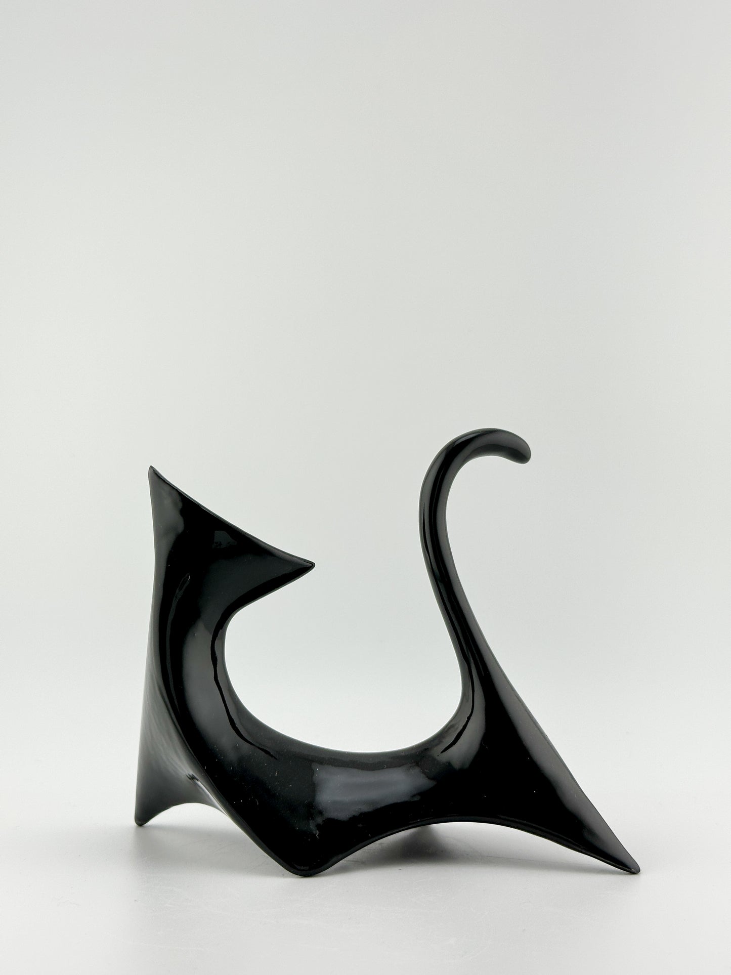 Modern Cat / Black / Left