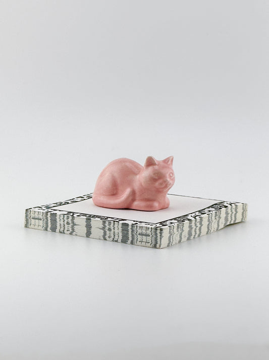 Little Loaf Cat / Light Pink