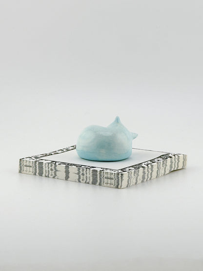 Little Sleeping Cat / Aqua